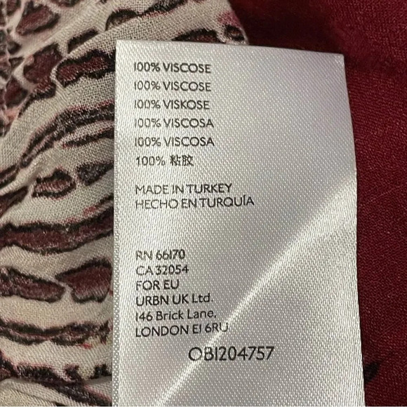 ANTHROPOLOGIE NWOT Olivia Layered Cami in Neutral Motif - Picture 10 of 11